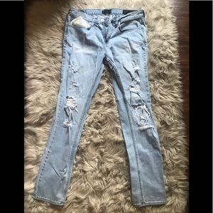 Pacsun Light washed, ripped jeans (bull head)